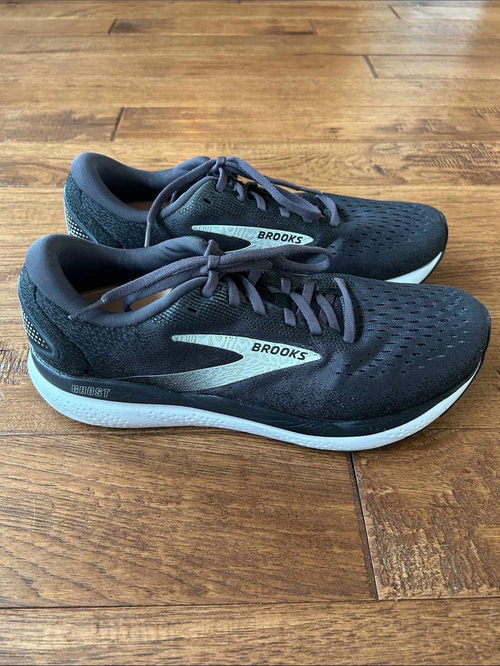Brooks Ghost 16 Cushioned Road Running Shoes Black Gray Womens Size 10.5 Wide